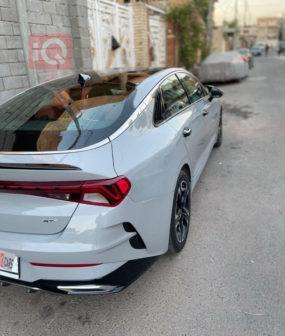 كيا K5